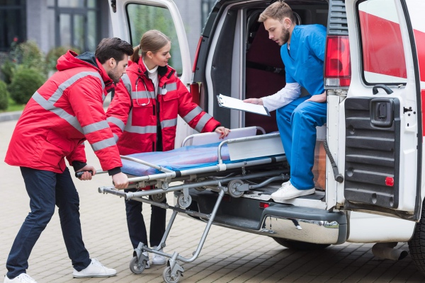 Послуга Транспортування хворих